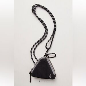 FP Movement Altitude Multi Mini Pouch in Black NWT RT $28